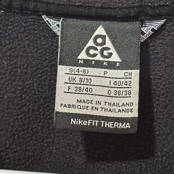 Nike ACG Women’s Black Fleece Athletic Zip Up Jacket Size Small - Picture 4 of 7